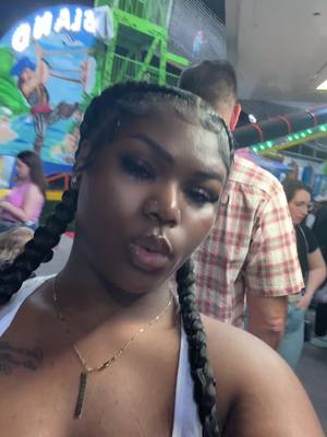 A post by @a.nesyyaa on TikTok caption: don’t mind my shirt i had a messy mexican drink 😭 #houstontx #houstonrodeo 