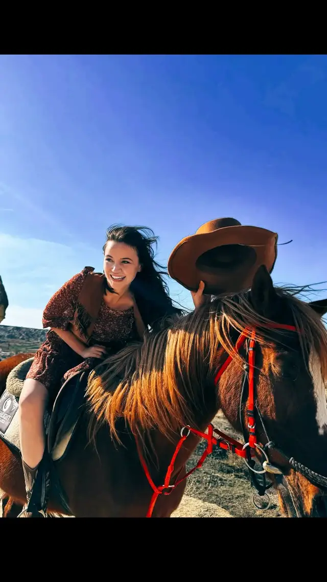 A post by @pllanore on TikTok caption: #yağmuryüksell✨🌹🥰🌼👑 