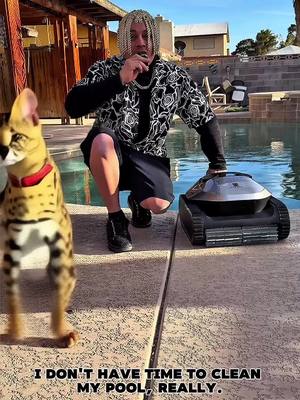 A post by @dansurtiktok on TikTok caption: Agarra tu  Dreame Z1 Pro a 25% de descuento codigo de descuento RUGY4YHP! @DreameUS #Dreamer#DreameZ1Pro #DreameZ1#RoboticPoolCleaner#PoolSenseTechnology Is #WorldFirstPoolCleaner Is #World'sFirstPoolCleaner 