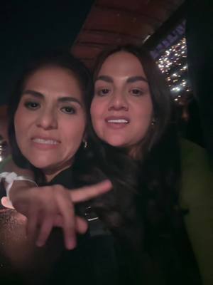 A post by @alejandrabunnymua on TikTok caption: Con mi mamá 😍
