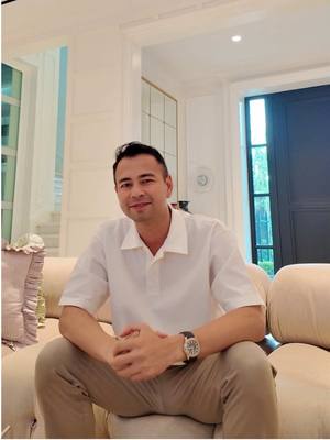 A post by @raffi_nagita on TikTok caption: Ini nihh yang bikin gw jadi betah di Rumah!! ... 😁😁 Family Time makin seruu karena gw pake IndiHome Paket JITU1, dengan varian Internet + TV yang speed nya 30Mbps dan ada 77 channel!! Kalo beli di MyTelkomsel & Web bisa dapet Harga promo cuman Rp 340.000 aja guys!!.... buat kalian yang mau  berlangganan bisa langsung melalui aplikasi MyTelkomsel atau web tsel.id/nasional Gass pasang juga guyssss!!! 😎🔥 @IndiHome 