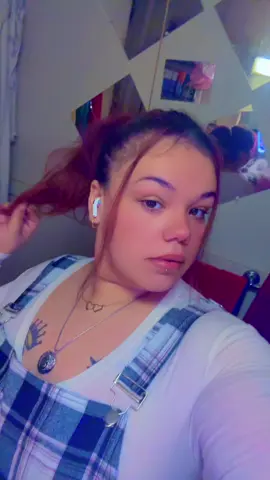 A post by @baby_doll_becca on TikTok caption: Why I be late to work 😭 #BeenAMin Missed me ?