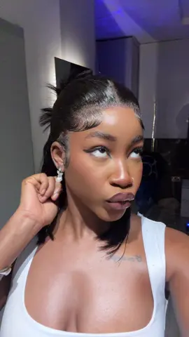 A post by @beeautygoddess on TikTok caption: 💋 #beeautygoddess 