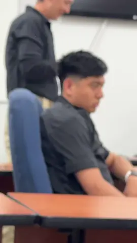 A post by @sergiovenegas93 on TikTok caption: que andara pensando?#fyp #texas 