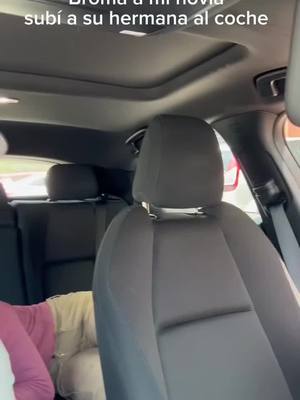 A post by @jorgetoscano93 on TikTok caption: broma a mi noviia #viralvideos #humor #comedia