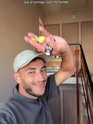 A post by @illyeskays on TikTok caption: Ils vont tous me manquer 🥲