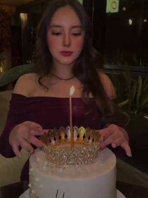 A post by @fridaarubyyr on TikTok caption: happy 23⭐️#parati #lentejas #CapCut #fypシ゚viral #shortnsweet 