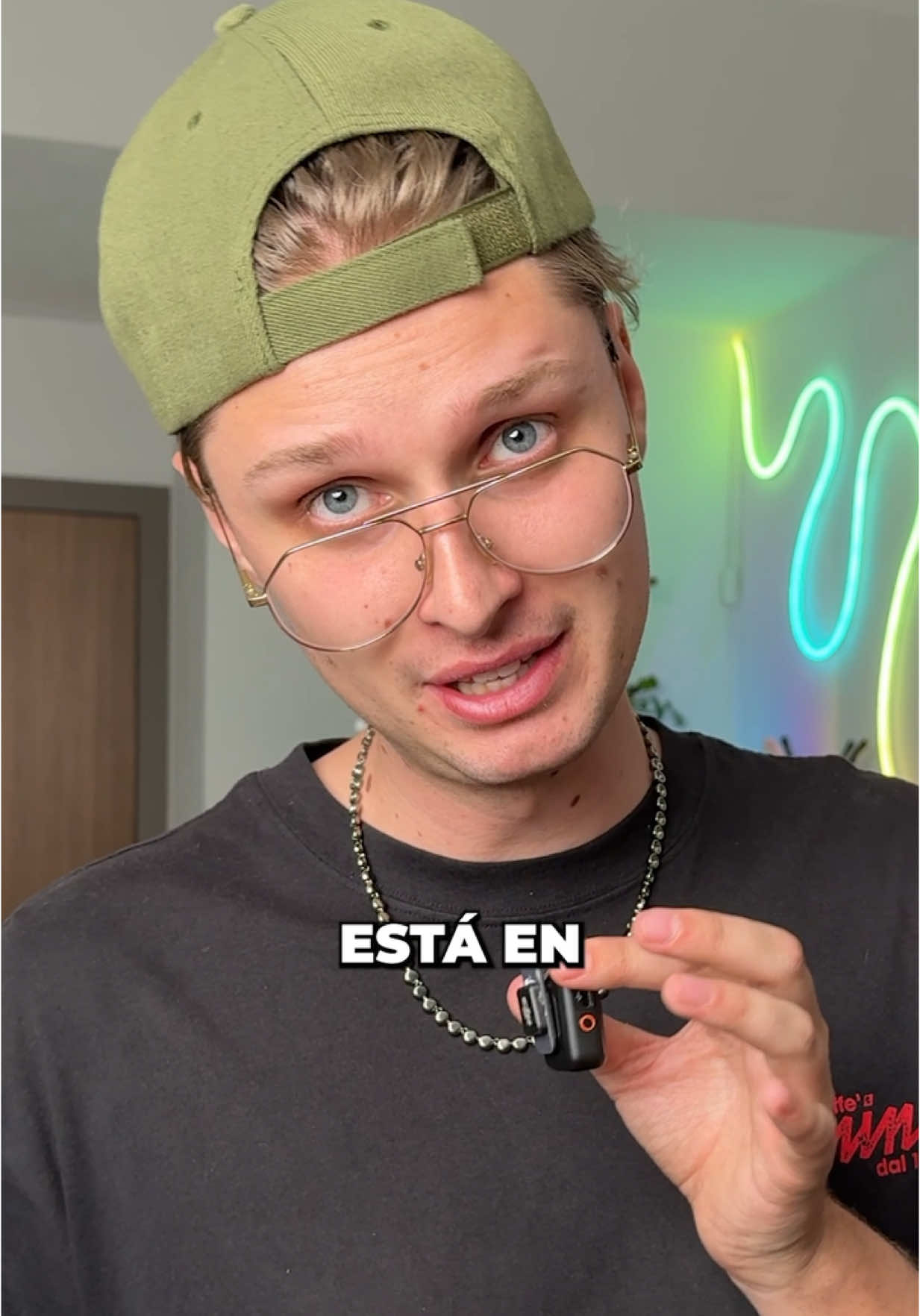 A post by @zachjaq on TikTok caption: Creen que funcione? JAJA lo mejor que he hecho @Burger King México #autoking #publicidad 