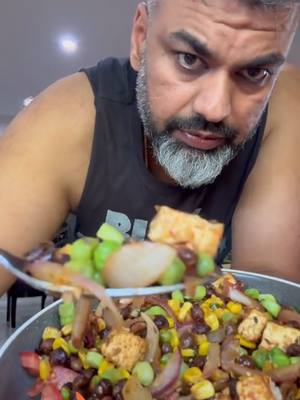 A post by @hdmeal on TikTok caption: High-Protein, High-Fiber, Low-Calorie Veg Salad 🥗 – Keeps you full for longer! 🔥 320 Calories | 19g Protein 💪 Love HD 💪, live better! #hdprogram #hdmeal #eatrealfood #vegsalad #desidiet #punjabi