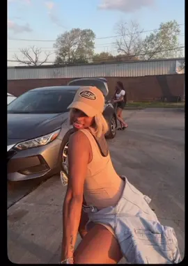 A post by @its_pennie_ on TikTok caption: It’s my birthday Song: @LilZacTheDj 