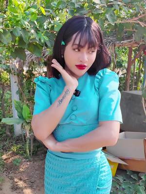 A post by @sann1k94 on TikTok caption: မုန့်ဖိုး၅သောင်းpageမှာရွေးမယ်❤️#naysann #masterwhite 