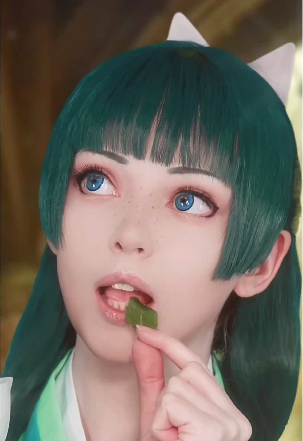 A post by @kleinerpixel on TikTok caption: Should I cosplay other characters from The Apothecary Diaries too? #maomaocosplay #apothecarydiaries #cosplay #jinshicosplay 