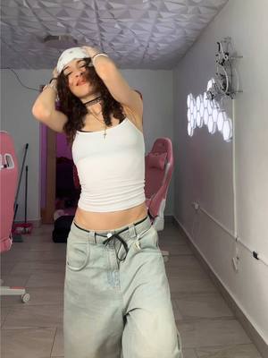 A post by @2raixx on TikTok caption: TE NECESITOO🗣️ || #fy #fyp #wlw 