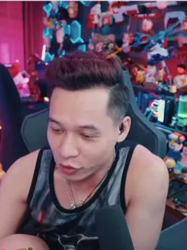 A post by @mixigaming on TikTok caption: Được bạn Pew tặng căn chung cư… #mixigaming 