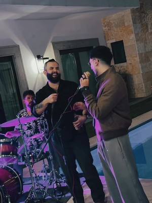 A post by @carinleonoficial on TikTok caption: Ya escucharon esta canción?  #TIERRATRAGAME 