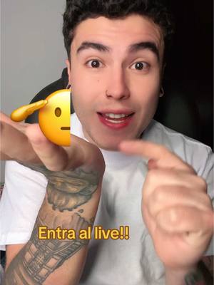 A post by @jorgesalazaryt on TikTok caption: Entra al live!! Cuál otro nombre me pongo ? ✍️👚