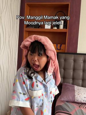 A post by @ditanganu on TikTok caption: NYESEL BANGET MANGGIL