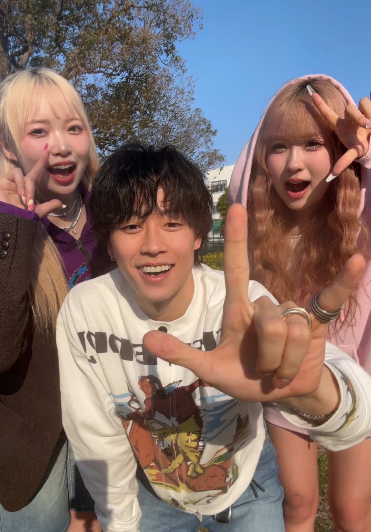 A post by @com.yuta0305 on TikTok caption: タイムラインです！🐥 @一生友子  #一生友子#コムドット #コムドットゆうた 