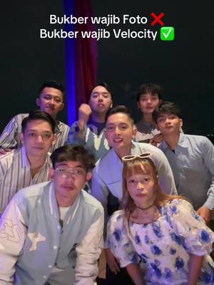 A post by @adi.syahreza on TikTok caption: Bukber di Solo 🥰🥰🥰 @Rozaq @nikoow28 @Nizarrerr_. #Solo #AdiSyahreza #istaka #AdiLovers #velocity #ViralDiTikTok #fyp 