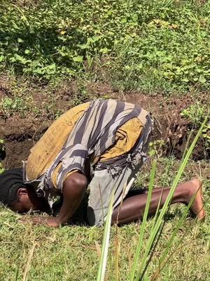A post by @iamdailyuganda on TikTok caption: POV; Apa kabar 🇮🇩. Malaysia Uganda hadir🇲🇾 .Setahy warya🇸🇴 🇲🇦🇩🇿🇵🇰🇹🇷السلام عليكم . ا #viral #dailyuganda