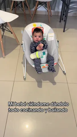 A post by @karenbermduez on TikTok caption: #momlife #LME #mamaboy #maternidad 