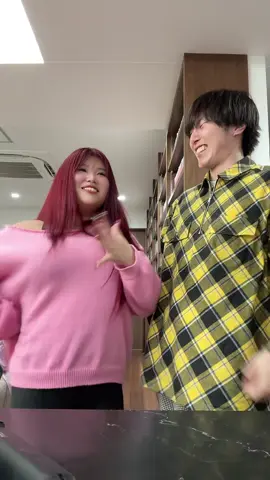 A post by @com.amugiri2 on TikTok caption: ダンス上手すぎるジェシカと💃🕺@ぜろぷり 
