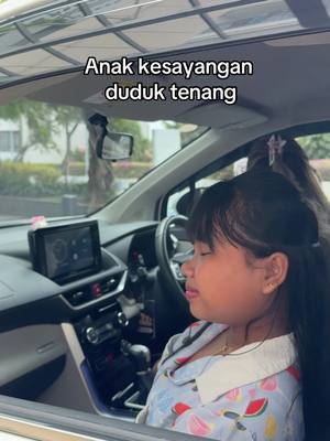 A post by @ditanganu on TikTok caption: NYESEK BANGET