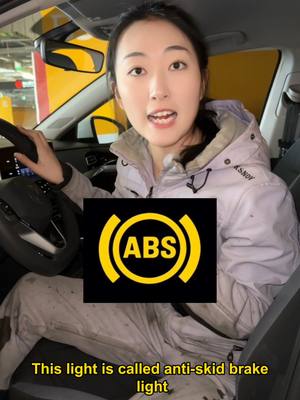 A post by @chequanxiaoqiao on TikTok caption: What to do if the ABS warning light is on?#cardriving #carrepair #carskills #cartok #cars #car #cartips #fyp #carsafety #tips #carsoftiktok