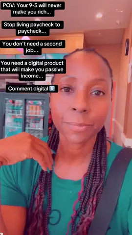 A post by @kimmyrichdigital on TikTok caption: #digitaarketing #passiveincome #sidehustles #doneforyoudigitalproducts 