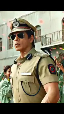 A post by @i_m_srk_1 on TikTok caption: #srk #srkfan #srkfans #shahrukhkhan #kingkhan #badshah #worldbiggestsuperstar #worldbiggestmoviestar  