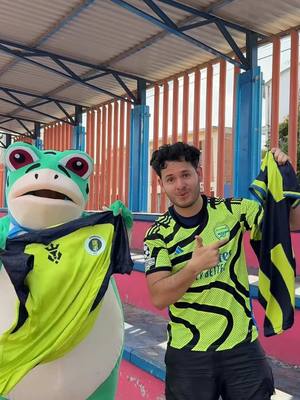 A post by @busheadoph on TikTok caption: Hoy los rancios estrenan nueva playera y tome las mejores fotos 🐸⚽ @OPPO México #OPPOReno13Series #futbol #ranciosfc 