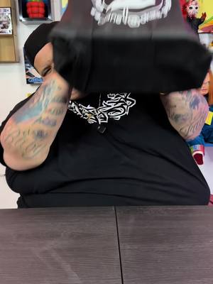 A post by @elbaby_face1 on TikTok caption: BigLabubu😱 #trends #fyp #paratii #viralllllll #vira #labubu 