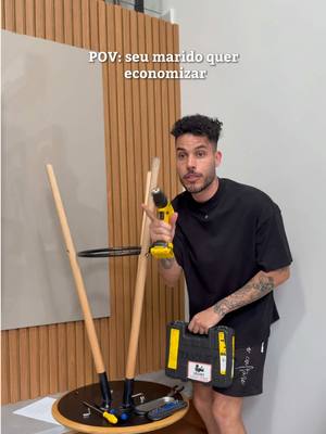 A post by @euwatson on TikTok caption: Eu sou o Homem da casa 😎 @Bianca Jesuino 