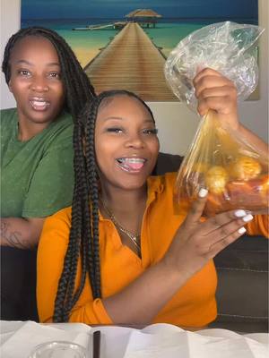 A post by @niyawiyaaa18 on TikTok caption: She always think I only like something when I’m 💨😂😂😂 #viral #msfyatee #viralvideos #crab #seafood #mukbang #viralvideos #niya 