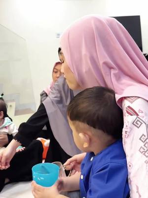 A post by @vennyalberti165 on TikTok caption: Es terus  #fyp 