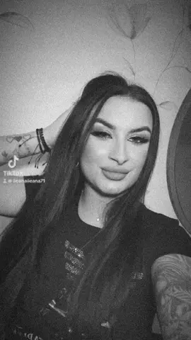 A post by @ileanaileana71 on TikTok caption: #misiuneatiktok #justforyou😎💪 #drobetaturnuseverin🖤 #caideie😉✔️👌 #austria🇦🇹❤ #❤️🇦🇱🇹🇩🇦🇱🦅❤️ 