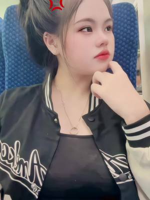 A post by @chanh_yang3 on TikTok caption: #ขึ้นฟีดเถอะ #ຢ່າປິດການມອງເຫັນຂ້ອຍເດີ່💜📌 