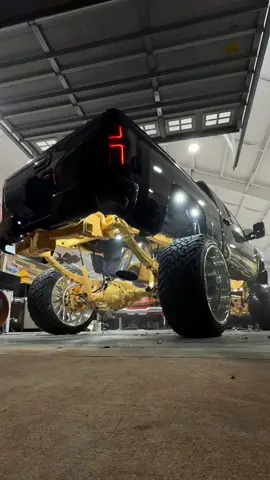 A post by @jesselawless on TikTok caption: That @turbodepotperformance 9 blade is screaming!!✈️🛩️🔊  #trucks #diesel #turbo #duramax #9blade #lml #trucktok    