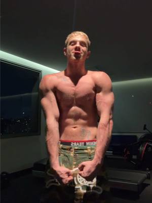 A post by @juliano on TikTok caption: 3 ANOS DEPOIS: 