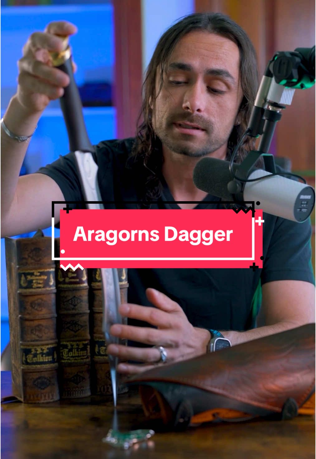 A post by @christopherclaflin on TikTok caption: #lordoftherings #lordoftheringstiktok #jrrtolkien #jrrtolkientok #aragorn 