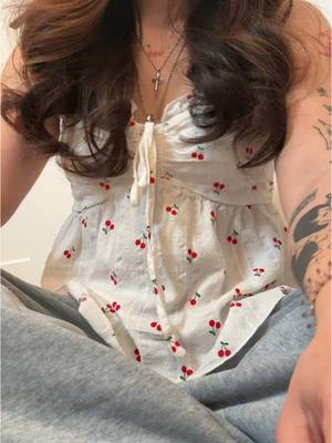 A post by @katkatmanimtim123 on TikTok caption: 💥 #katkatmanimtim 