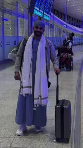A post by @shaj_1517 on TikTok caption: Bismil-lah wassalatu wassalamu AAala rasoolil-lah, allahumma innee as-aluka min fadlik, allahumma iAAsimnee minash-shaytanir-rajeem. In the name of Allah, and prayers and peace be upon the Messenger of Allah. O Allah, I ask You from Your favour. O Allah, guard me from the accursed devil.#team3sr #asr_family #umrah2025 #Ramadan #jeddah 
