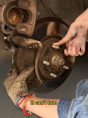A post by @chequanxiaoqiao on TikTok caption: Save $3,000 by replacing your own brake pads#cardriving #carrepair #carskills #cartok #cars #car #cartips #fyp #carsafety #tips #carsoftiktok