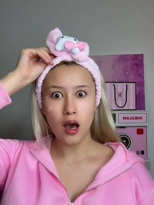 A post by @noeminikita on TikTok caption: Wen treffe ich heute? 🤔🤭😂#grwm #makeup #deutschland #fürdich #foyou #fyp #viral 