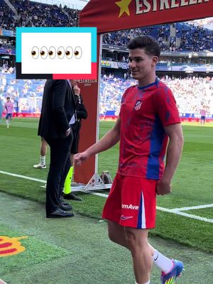 A post by @atleticodemadrid on TikTok caption: Spiderverse is real, @9julianalvarez? 🤯 #Spiderverse #Spiderman #JulianAlvarez #Cosplay #AtleticoDeMadrid #TikTokDeportes 