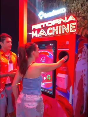 A post by @vivi on TikTok caption: e eu que fui viver o lolla br com o bradesco e acabei tendo um dos dias mais incríveis de todoooos esses anos de Lollapalooza BR ❤️ Obrigado @bradesco pelo convite.  Vai com tudo, Vai com Bradesco!  #bradesconolollabr #publicidade #lollapaloozabrasil 