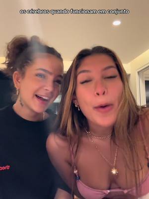 A post by @melmaia on TikTok caption: pov: melhor amiga