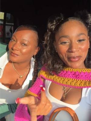 A post by @lailasmithmusic on TikTok caption: bestie 
