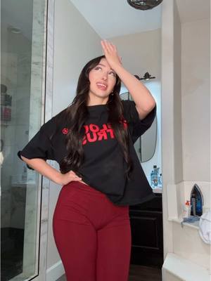 A post by @ivycakeee on TikTok caption: #fyp 