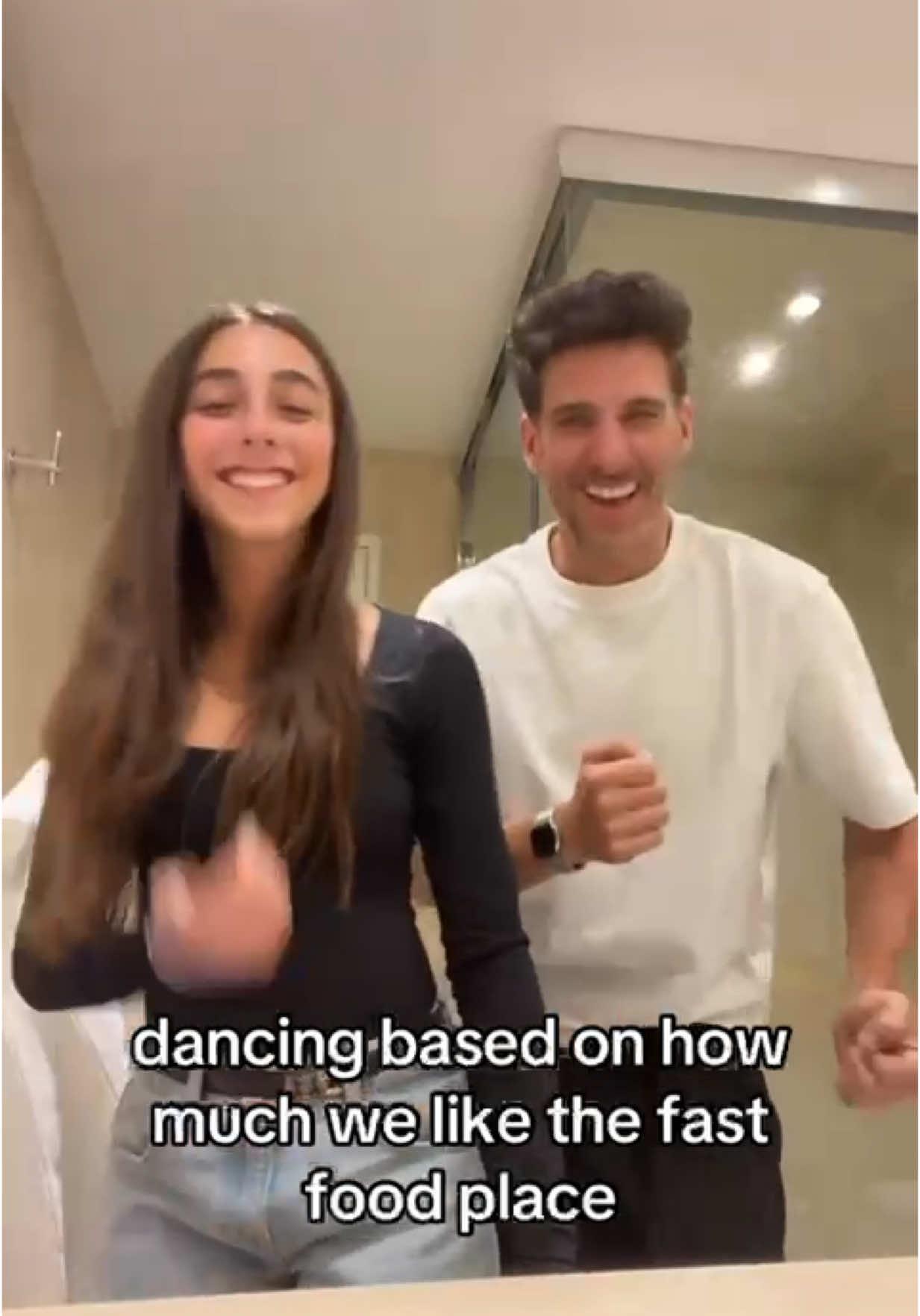 A post by @erickeliasoficial on TikTok caption: Rating fast food places! #fastfood 🍩🍕🍟🍔🧿